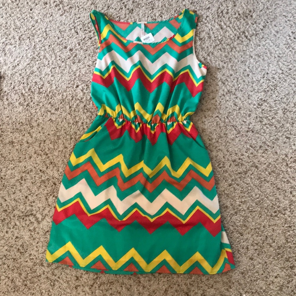 NWT Jamaican Inspired Chevron Dress Size M